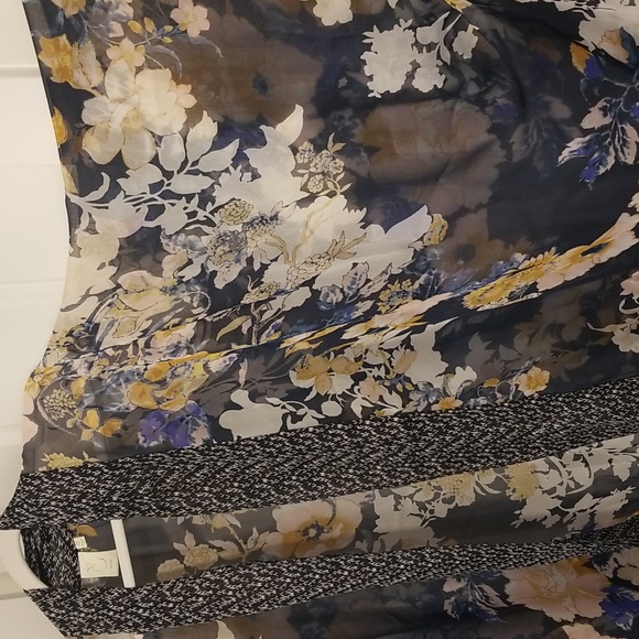 NWOT, Flowy Silk kimono by Eloise, one size - Picture 4 of 10